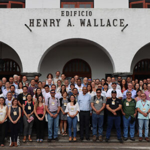 <trp-post-container data-trp-post-id='15992'>Culmina la octava Conferencia Científica Wallace: el principio de una hoja de ruta hacia la transformación de los sistemas alimentarios</trp-post-container>