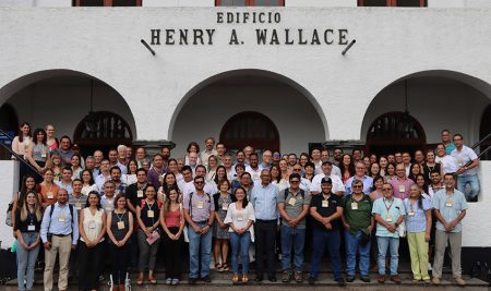 <trp-post-container data-trp-post-id='15992'>Culmina la octava Conferencia Científica Wallace: el principio de una hoja de ruta hacia la transformación de los sistemas alimentarios</trp-post-container>