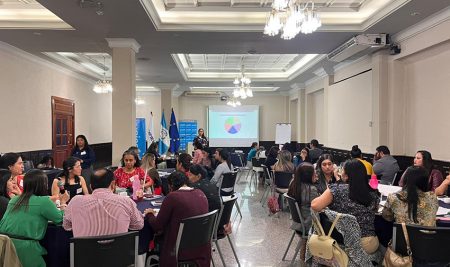 Formación avanzada en nutrición y gestión para profesionales de salud en Guatemala