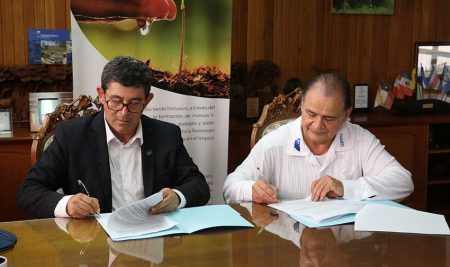 CATIE y Universidad CENFOTEC impulsan cooperación para integrar IA y tecnologías emergentes en educación e investigación