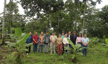 INTA y CATIE fortalecen cooperación en investigación para cacao y café en Costa Rica
