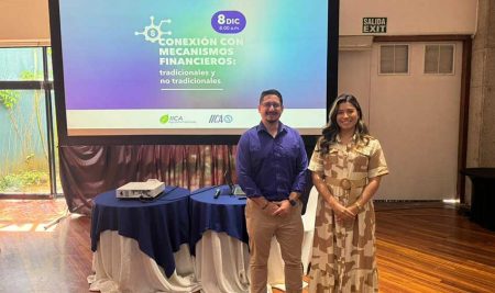 Especialistas en agronegocios sostenibles del CATIE asisten a evento sobre mecanismos financieros para bioemprendimientos agroalimentarios