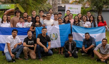 Personas jóvenes empresarias de la Región Trifinio se preparan para potenciar y acelerar el crecimiento de sus negocios rurales sostenibles